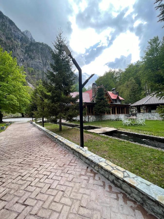 فندق Bujtine-Restorant Rilindja فالبني المظهر الخارجي الصورة